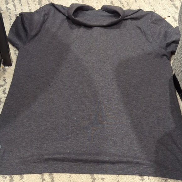 Lululemon Evolution Short Sleeve Polo Shirt *Pique Fabric Heathered Black - Picture 8 of 9